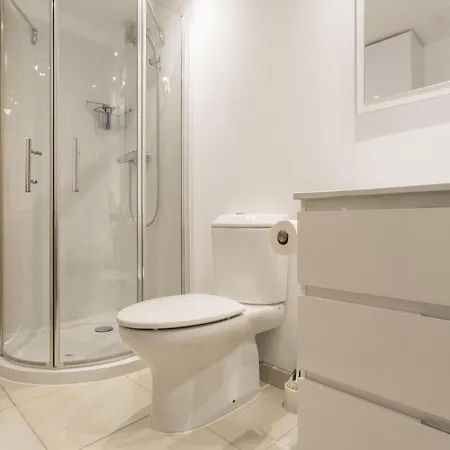 A 30m De La Playa De Riells, 4 Personas, Con Terraza Y Parking. - Es-325-14 *